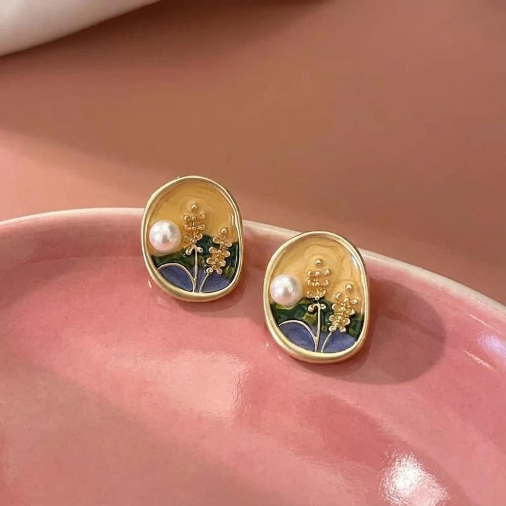 Meadow Bloom Studs